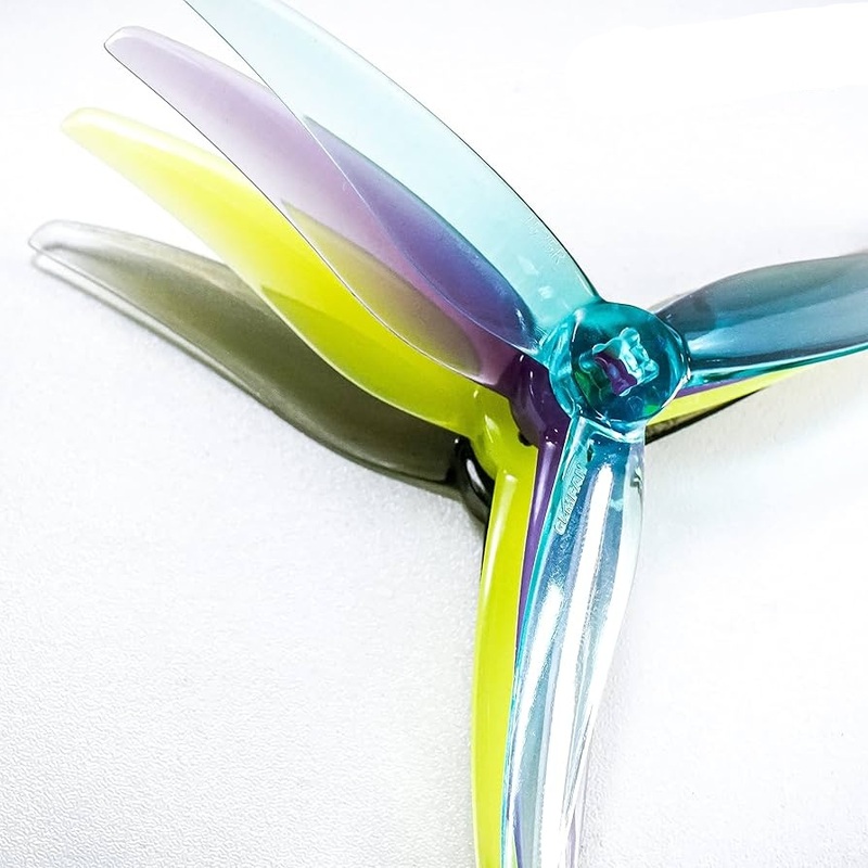 GEMFAN 4525 Hurricane PC 2L2R 3 Blade Propeller GEMFAN 4525 Hurricane PC 2L2R 3 Blade Propeller